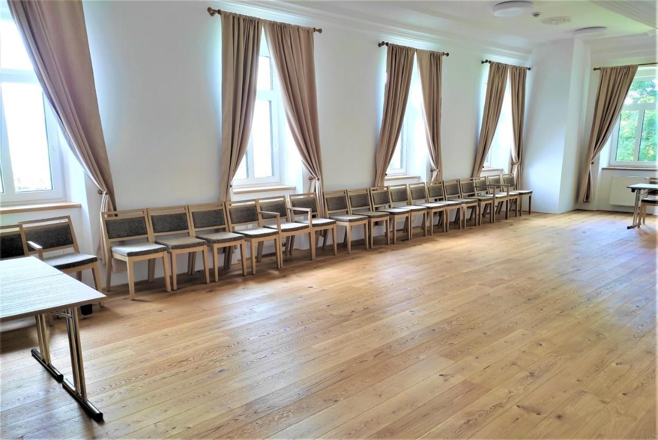 Hotel Poutni Dum Králíky Kültér fotó