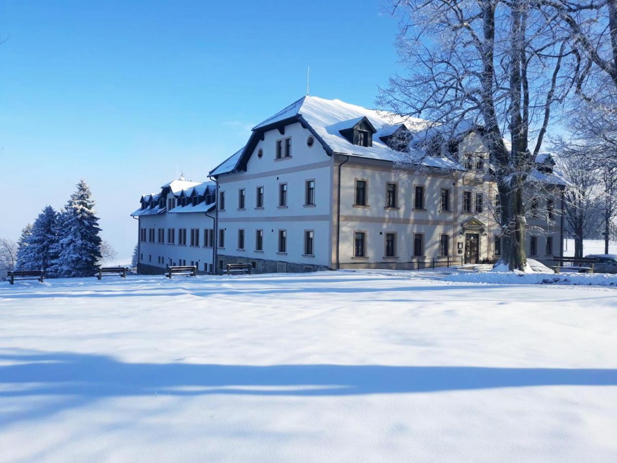 Hotel Poutni Dum Králíky Kültér fotó