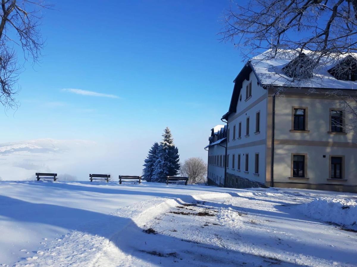 Hotel Poutni Dum Králíky Kültér fotó