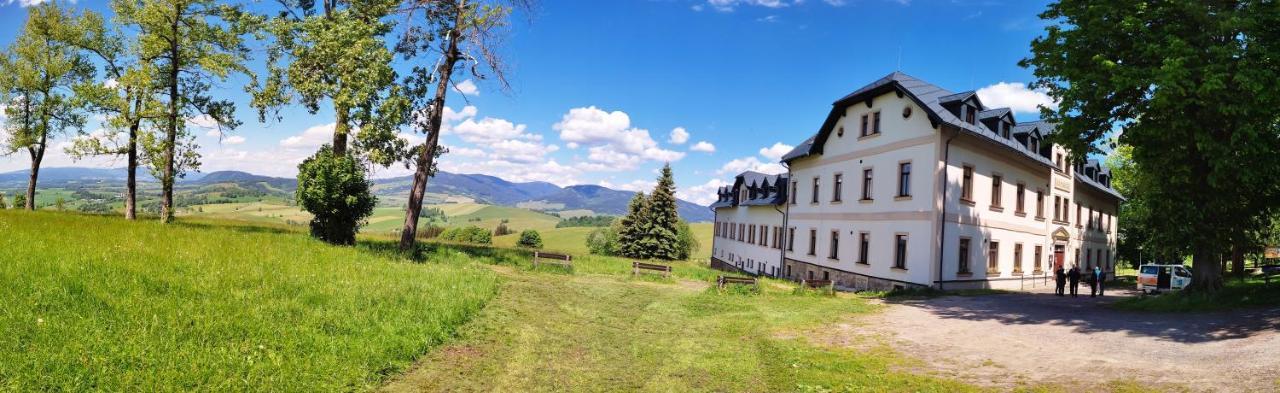 Hotel Poutni Dum Králíky Kültér fotó
