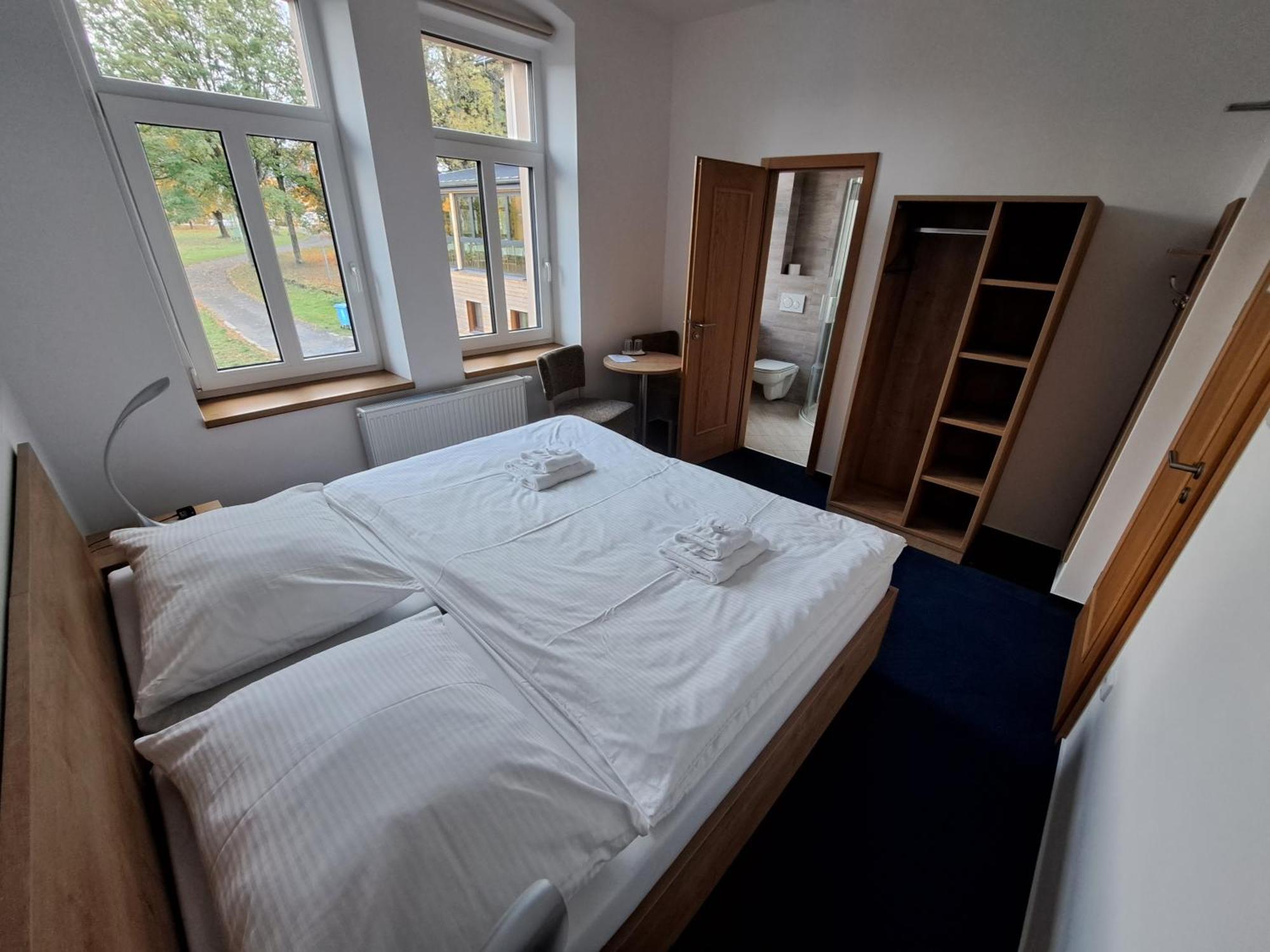 Hotel Poutni Dum Králíky Kültér fotó