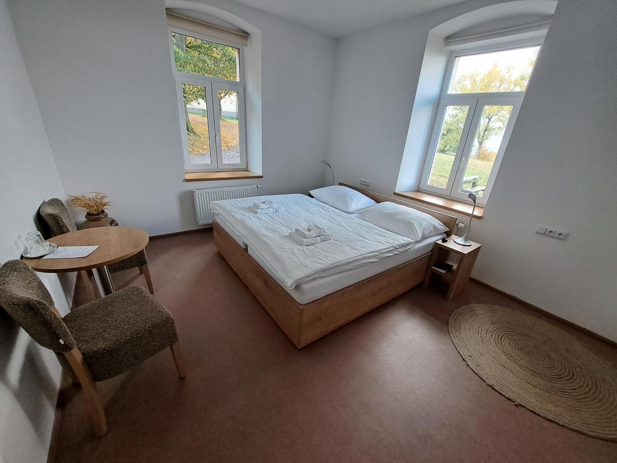 Hotel Poutni Dum Králíky Kültér fotó